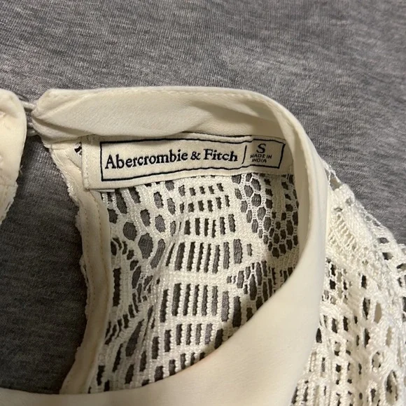 Abercrombie and Fitch white lace blouse - Picture 2 of 4